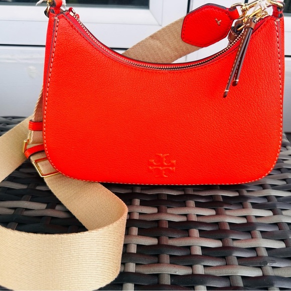 Tory Burch Thea Textured Convertible Leather Crossbody - Picture 10 of 11